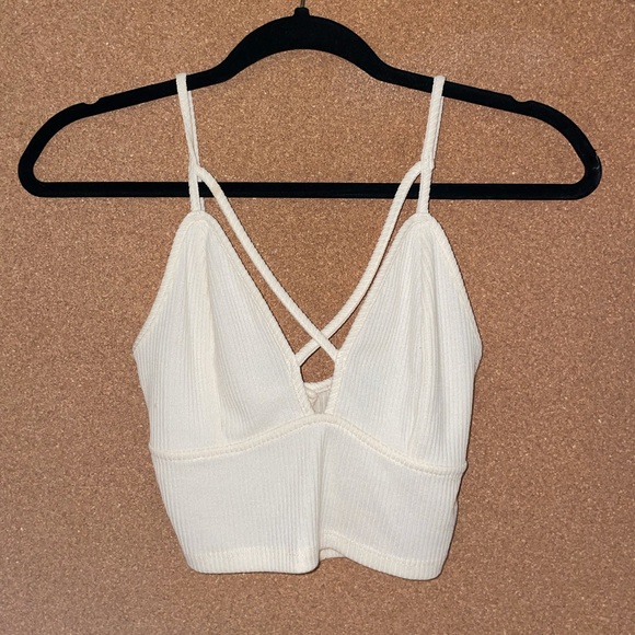 TOPSHOP Framed Ribbed Crop Top - Picture 3 of 3